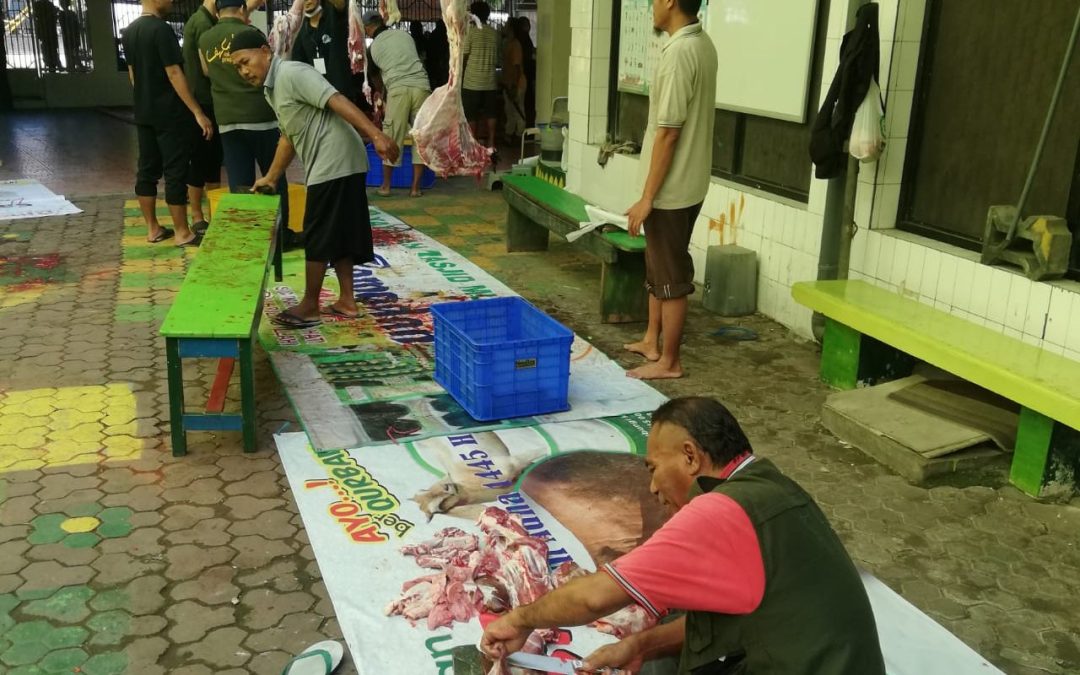 Masjid Mujahidin Surabaya Sukses Gelar Penyembelihan Hewan Qurban di Hari Raya Idul Adha 1445 H